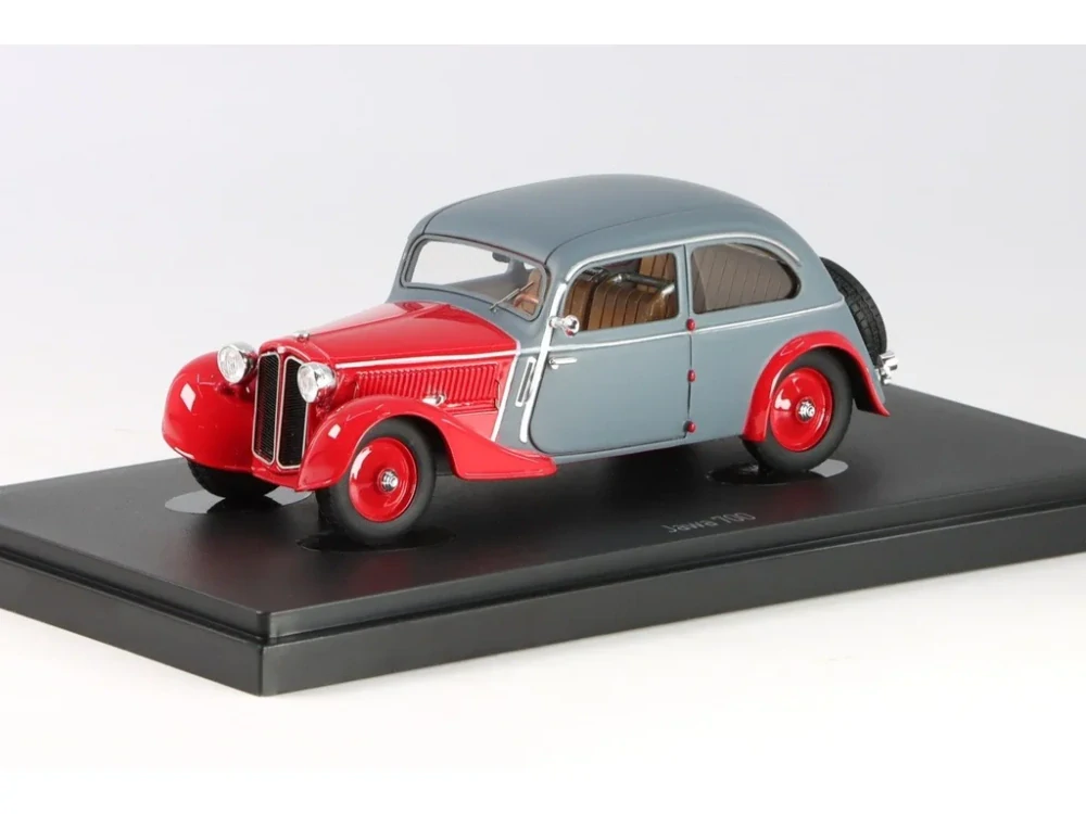 Jawa 700 červená 1:43 AutoCult časopis s modelem