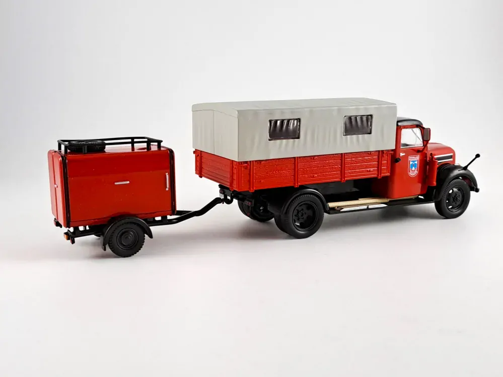 Robur Garant 30K hasiči s kompresorem 1:43 Hachette