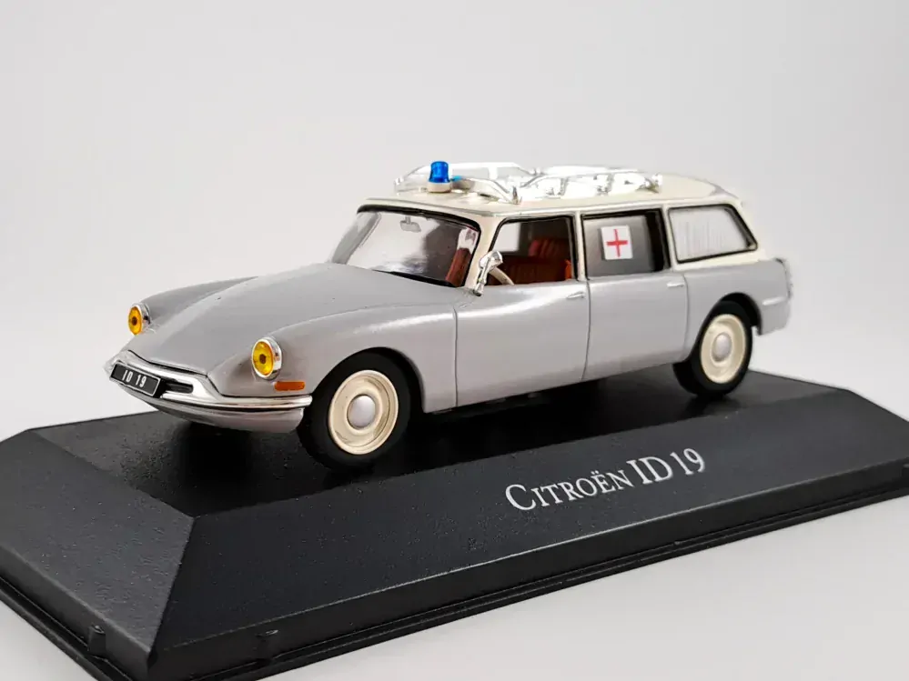 Citroen ID 19 ambulance 1:43 Atlas
