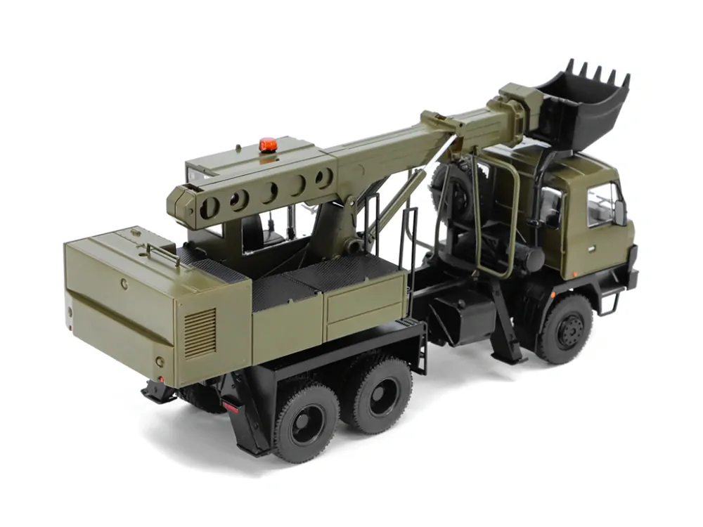 Tatra 815 UDS114A olivová 1:43 Auto Historia