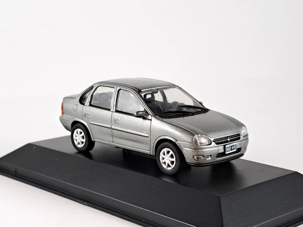 Chevrolet Corsa GLS 1:43 Altaya