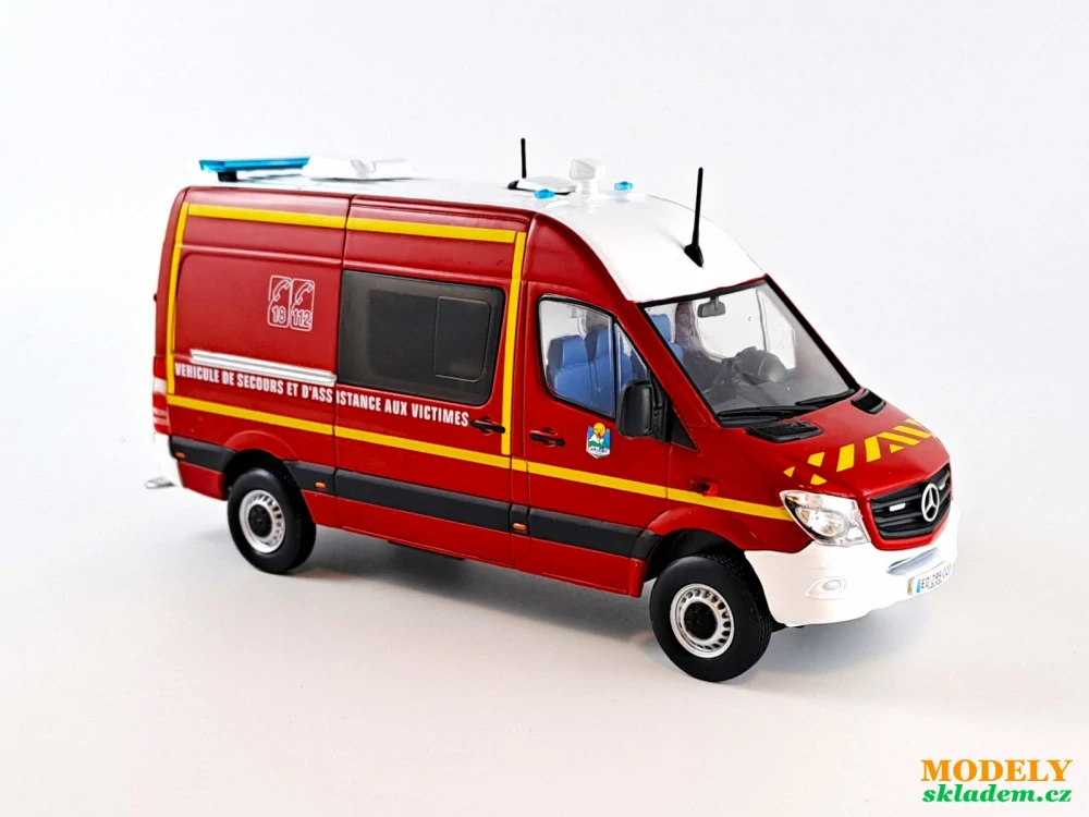 Mercedes Sprinter hasiči 1:43 Hachette