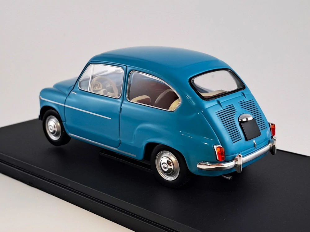 Fiat 600D 1:24 Hachette