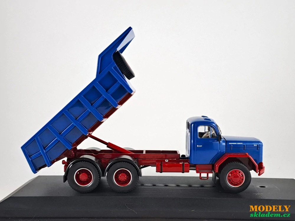 Magirus Jupiter 6x6 1:43 1:43 IXO