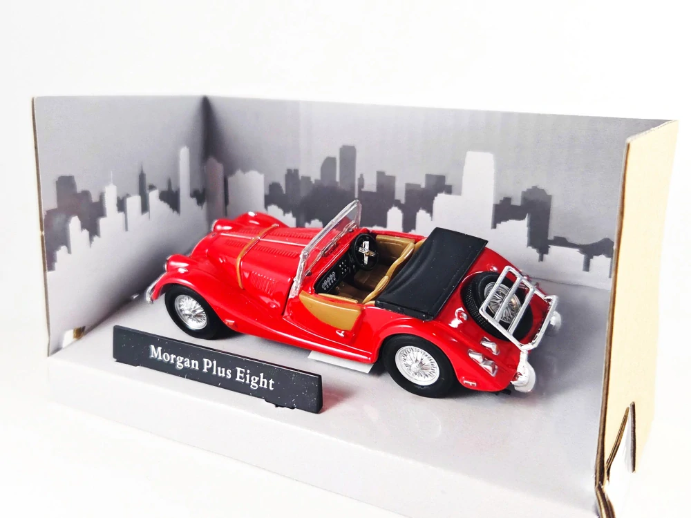 Morgan Plus Eight červený 1:43 Cararama