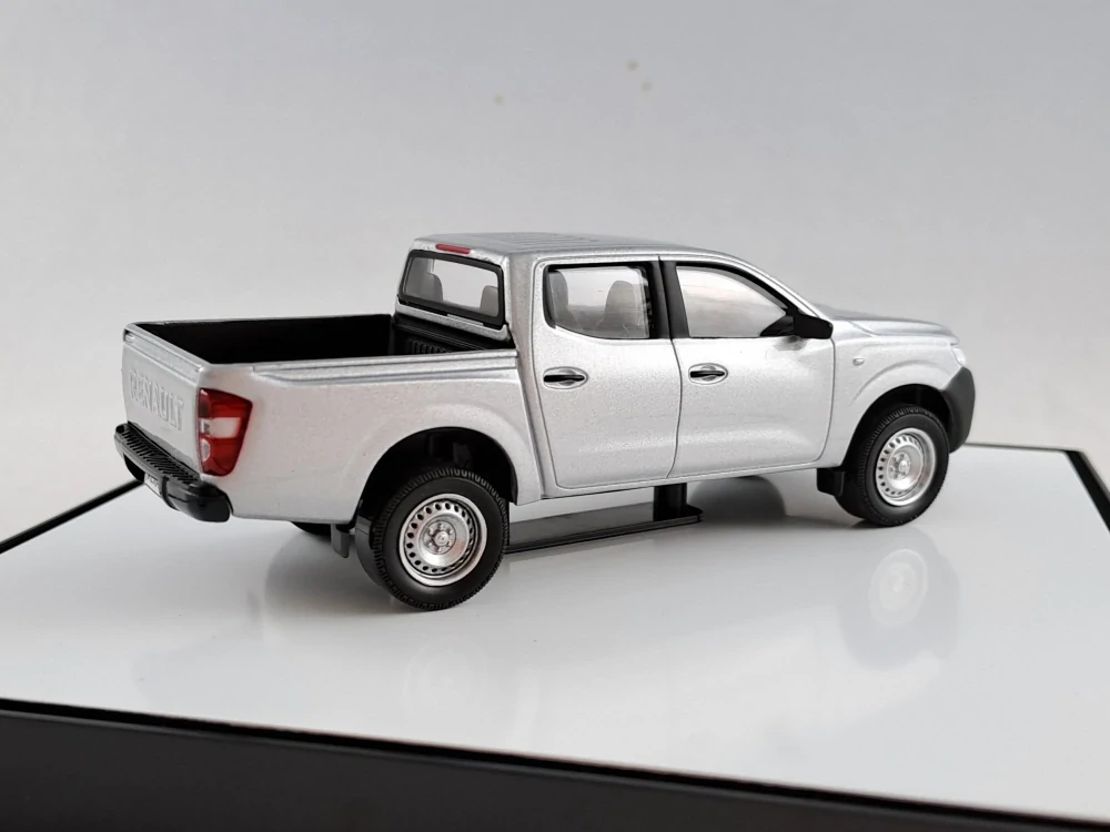 Renault Alaskan 1:43 Norev
