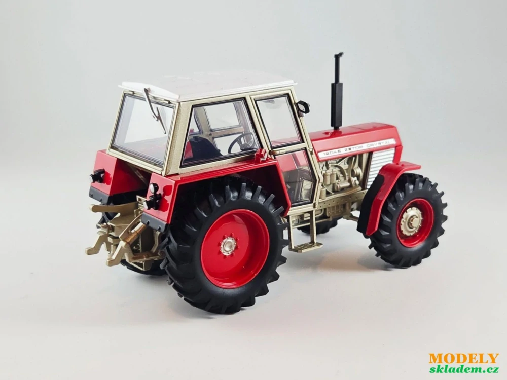 Zetor Crystal 12045 gen. 1 1:32 Universal Hobbies