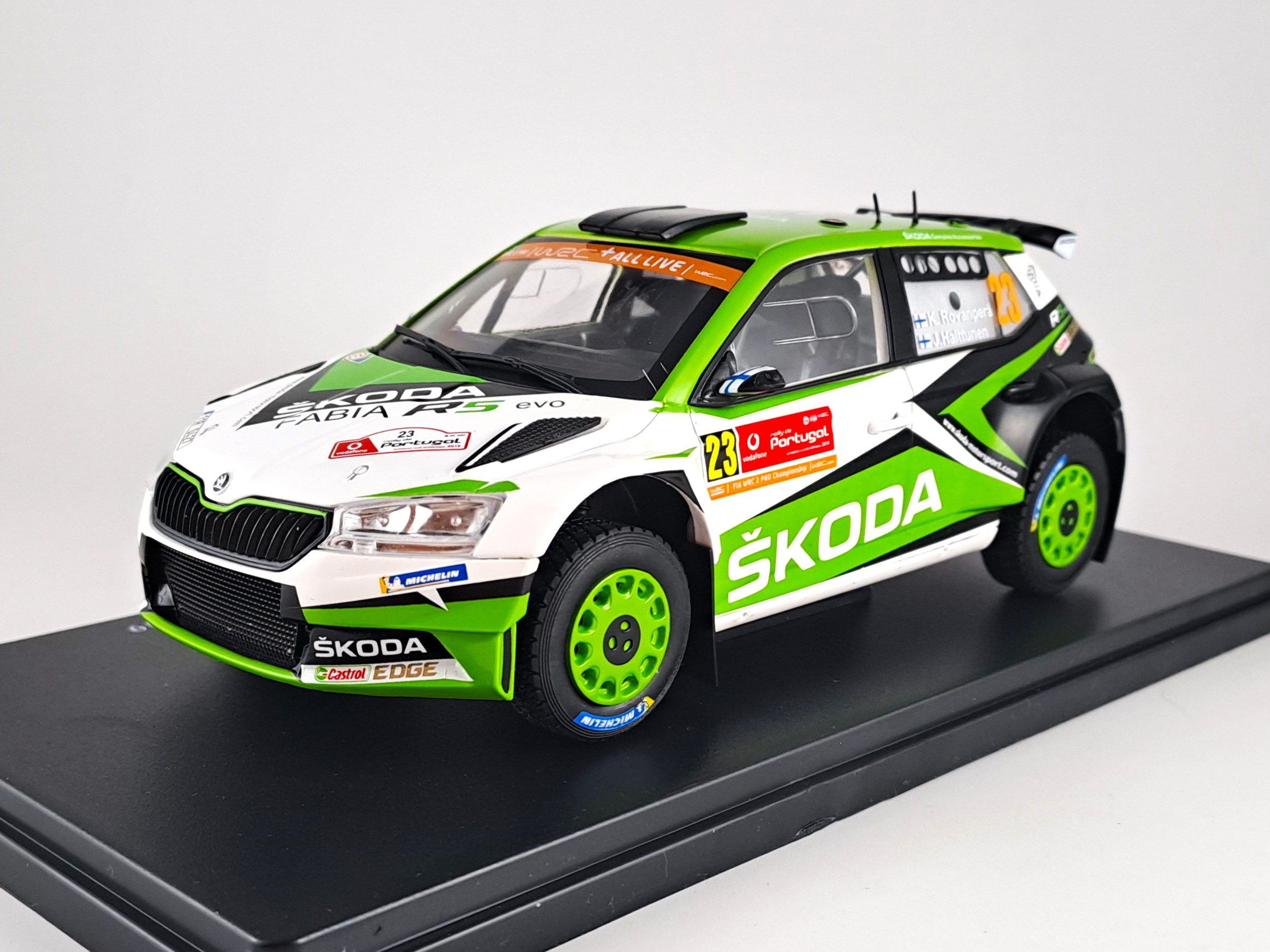 Škoda Fabia R5 Evo no.23, Rovanpera, rallye Portugalsko 1:24 Hachette