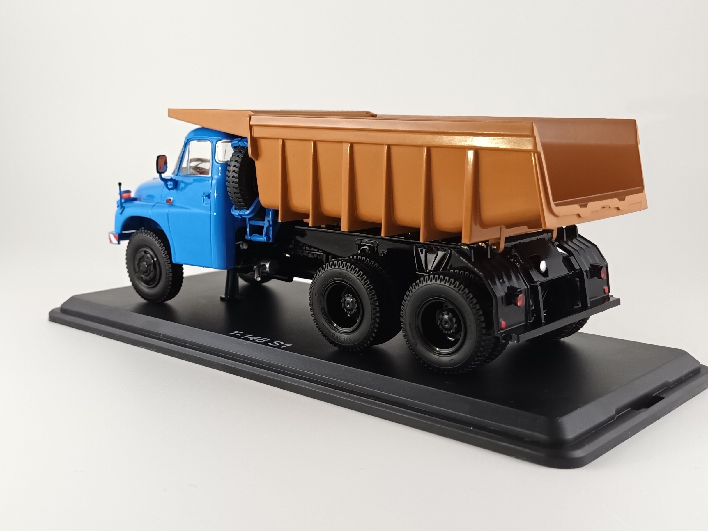 Tatra T148 S1 dumper modrý 1:43 SSM