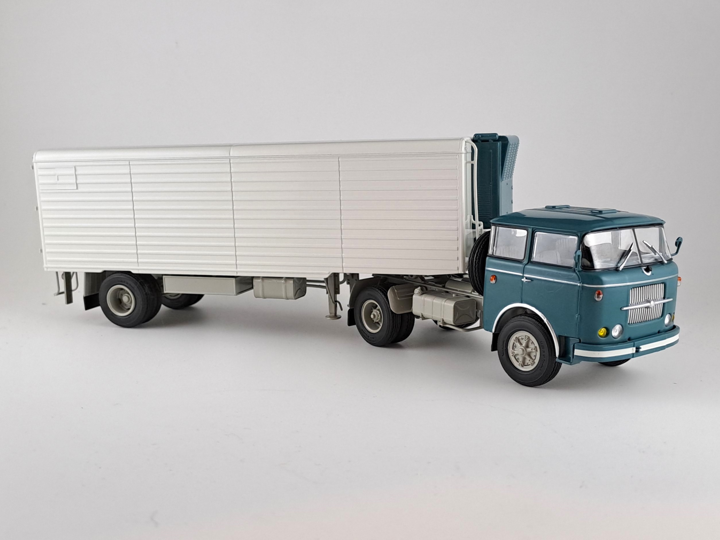 Škoda Liaz 706 RTTN s návěsem 1:43 Auto Historia