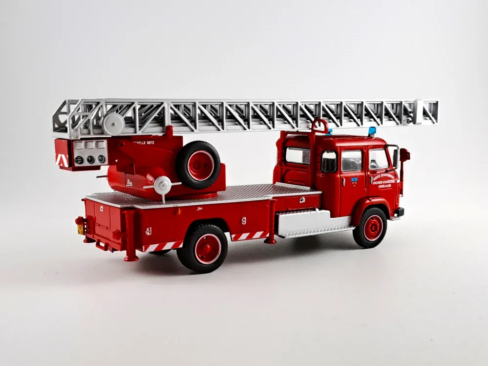 Saviem S7 hasičský žebřík 1:43 Hachette