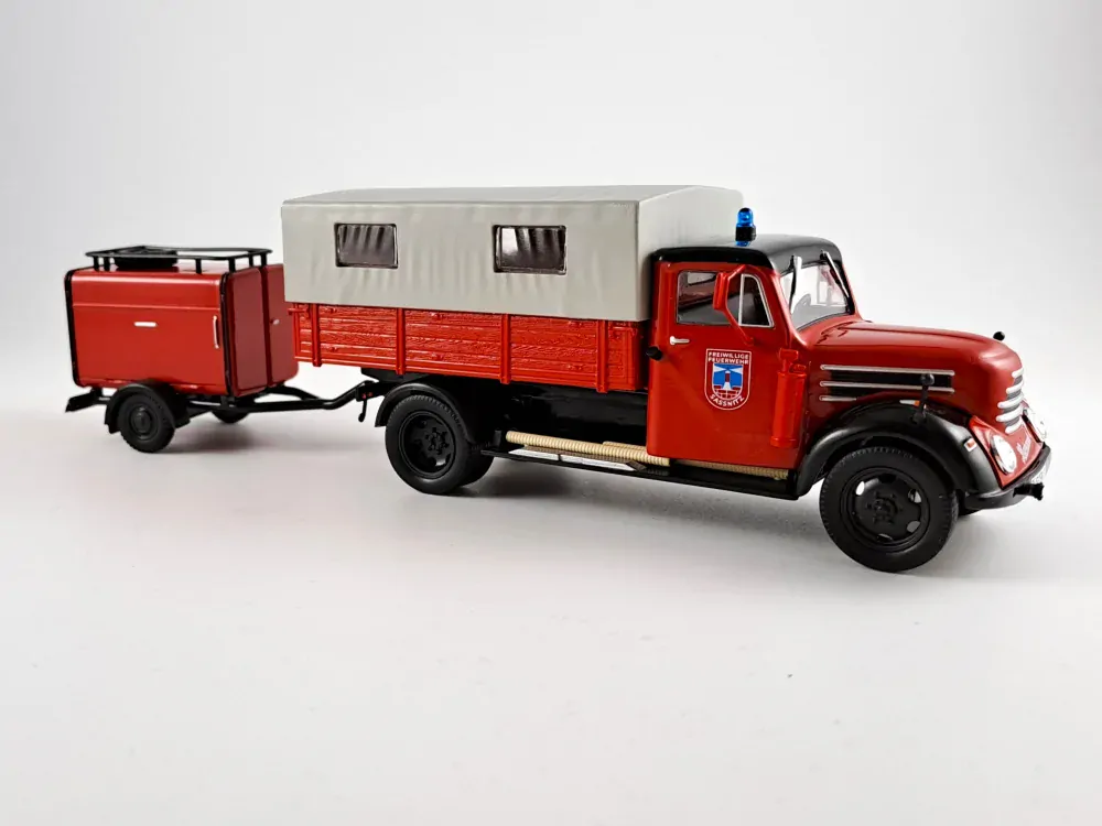 Robur Garant 30K hasiči s kompresorem 1:43 Hachette