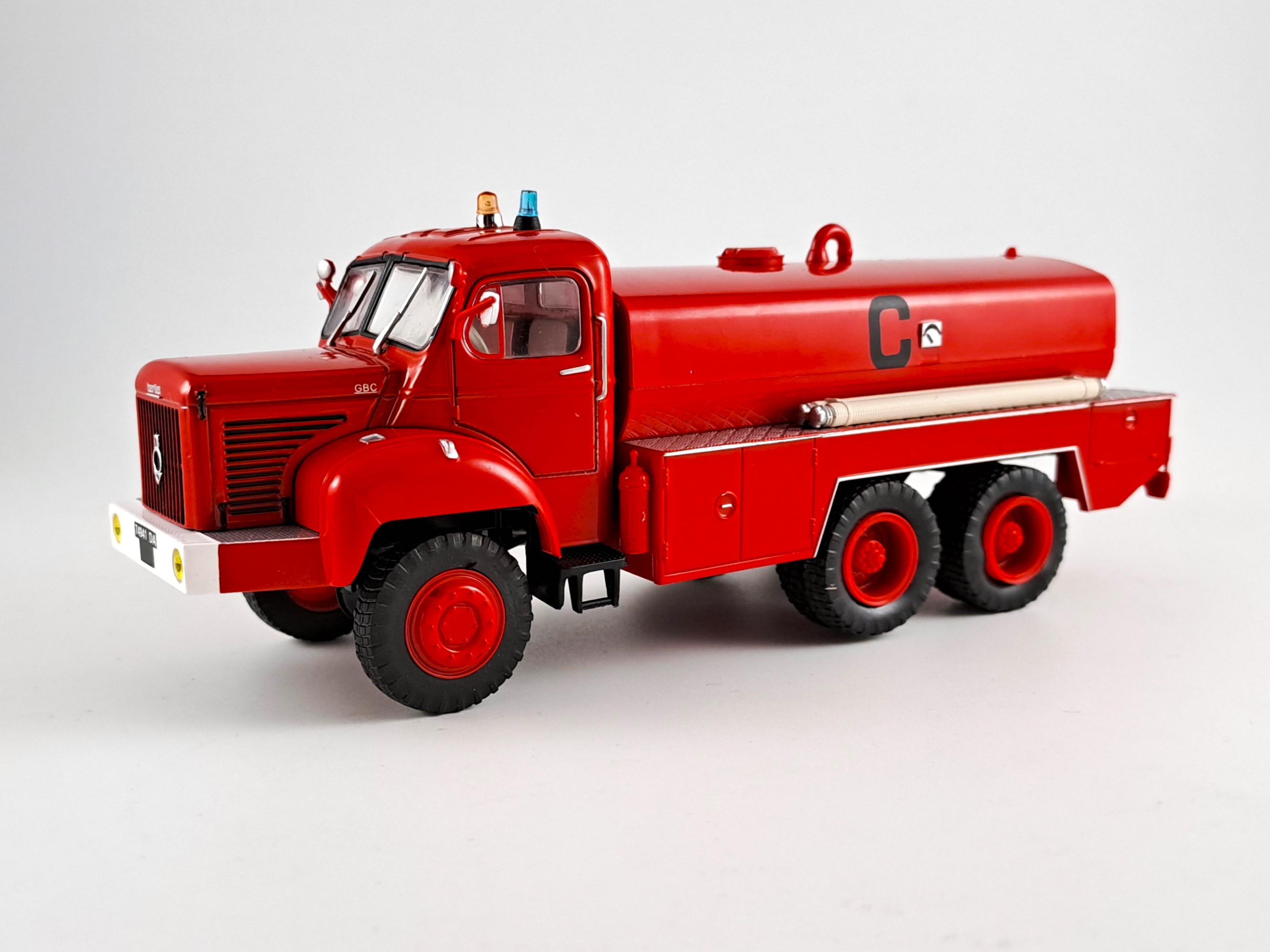 Berliet GBC 34 hasiči 1:43 Hachette