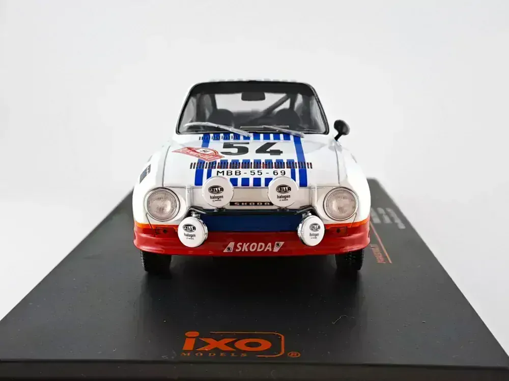 Škoda 130 RS, No.54, Kvaizar, rallye Monte Carlo 1977 1:24 IXO