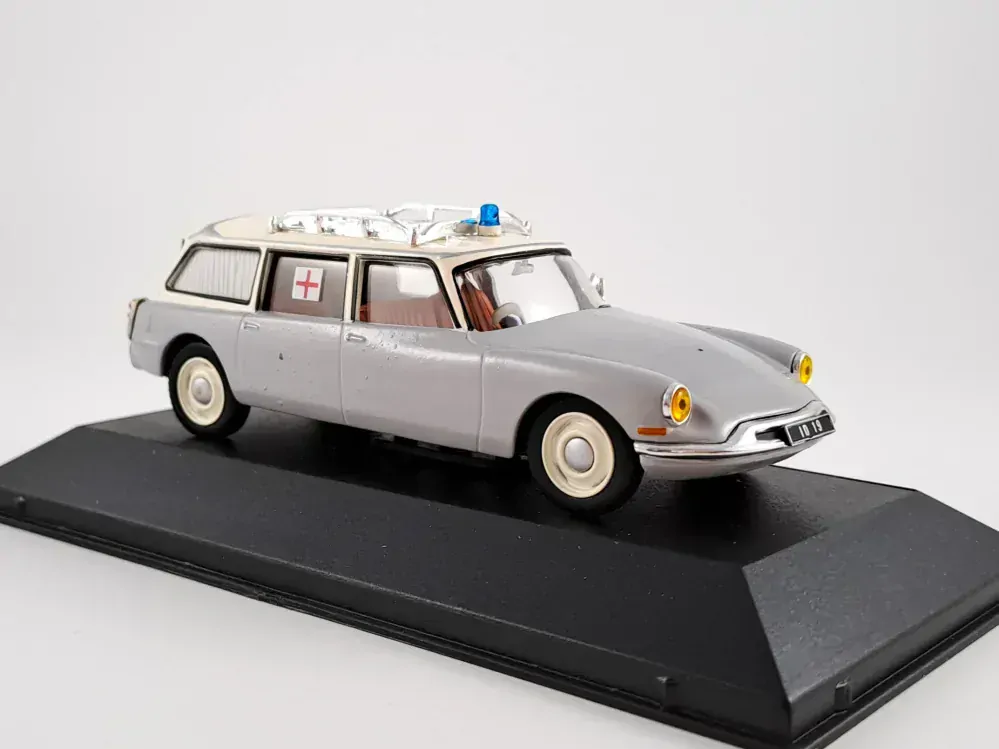 Citroen ID 19 ambulance 1:43 Atlas
