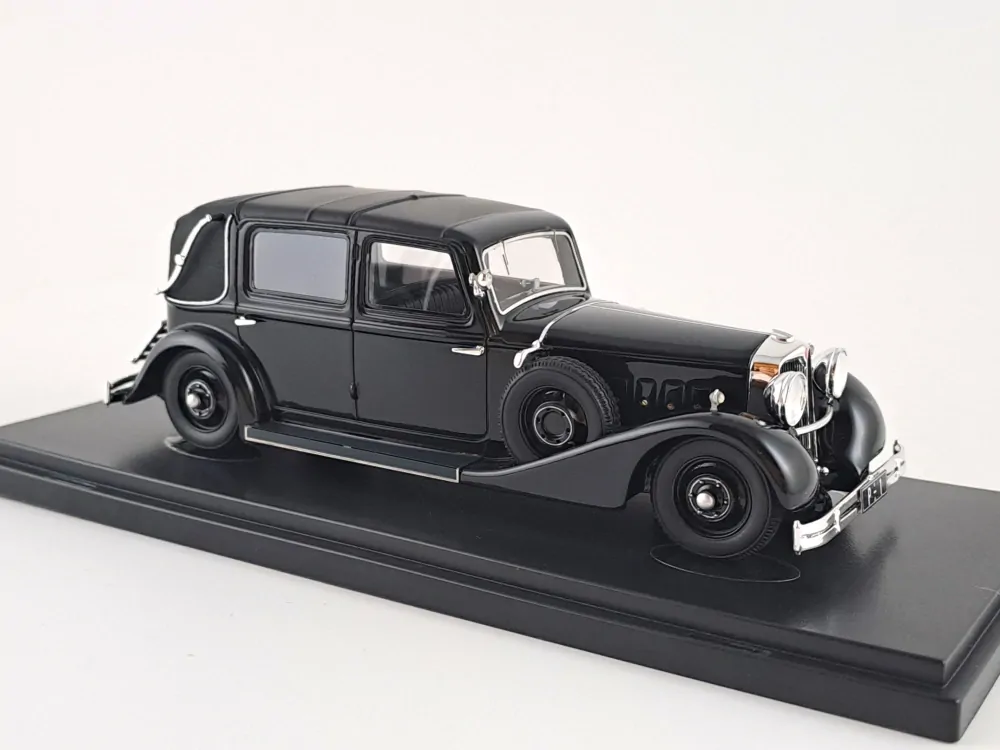 Tatra 80 Masarykův Landaulet zavřený 1:43 AutoCult