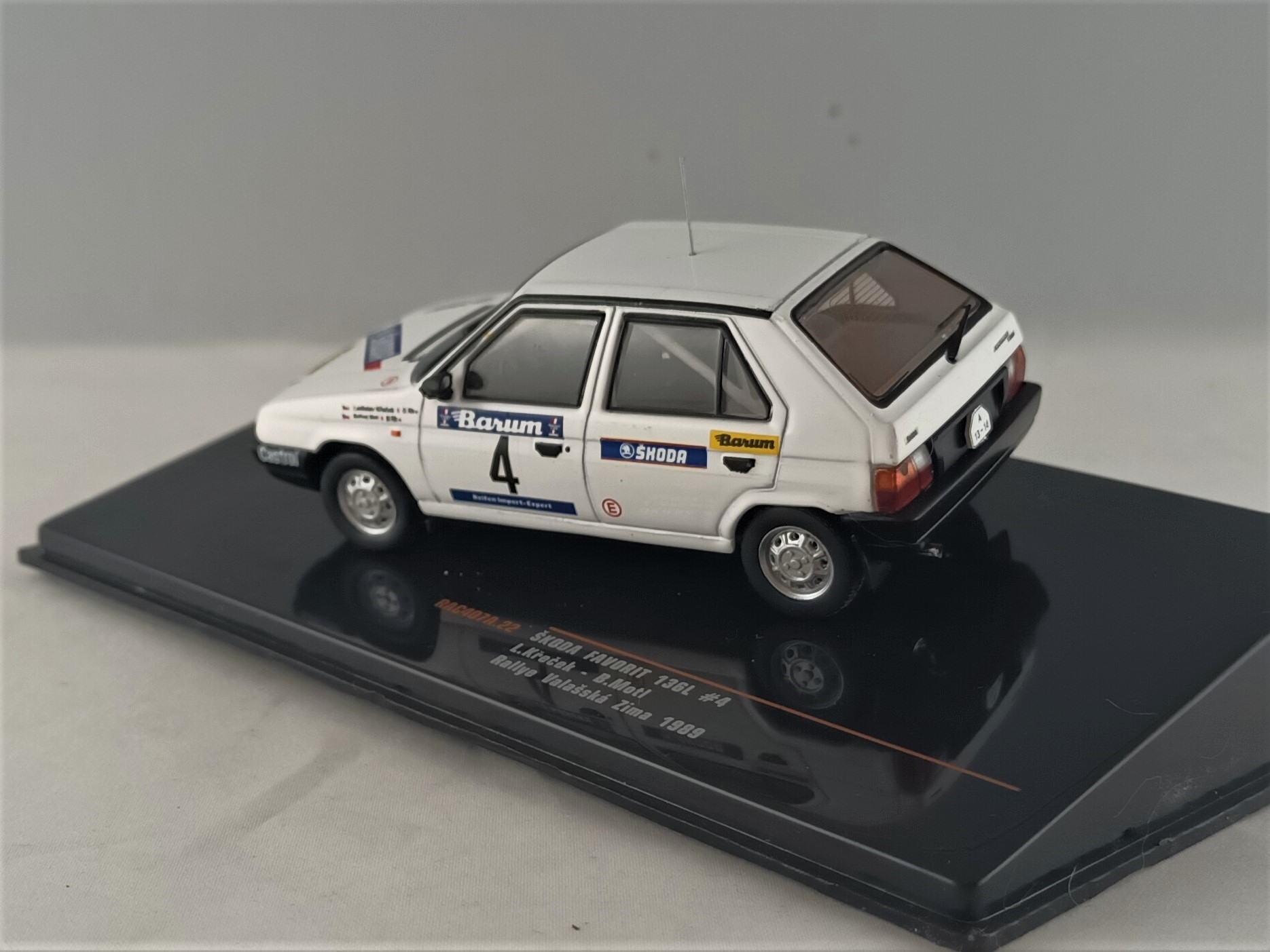 Škoda Favorit 136 L no.4, Křeček, Valašská Zima 1989 1:43 IXO