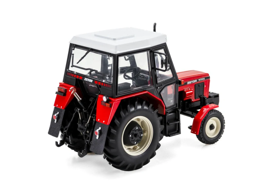 Zetor 7711 2WD 1:32 Universal Hobbies
