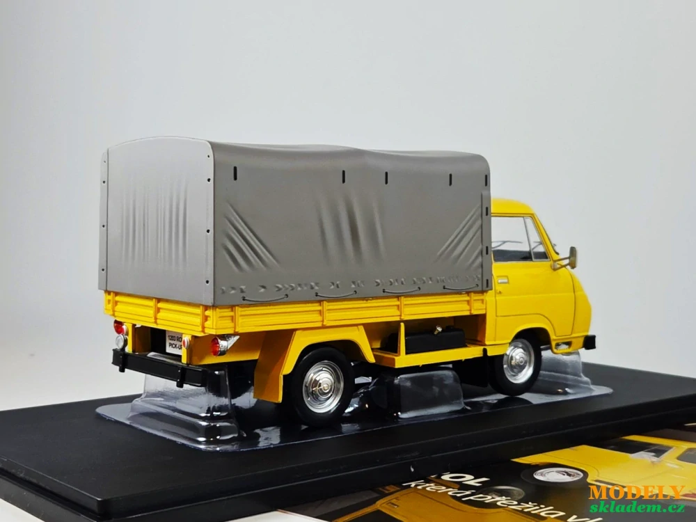 Škoda 1203 ROL 1:24 časopis s modelem