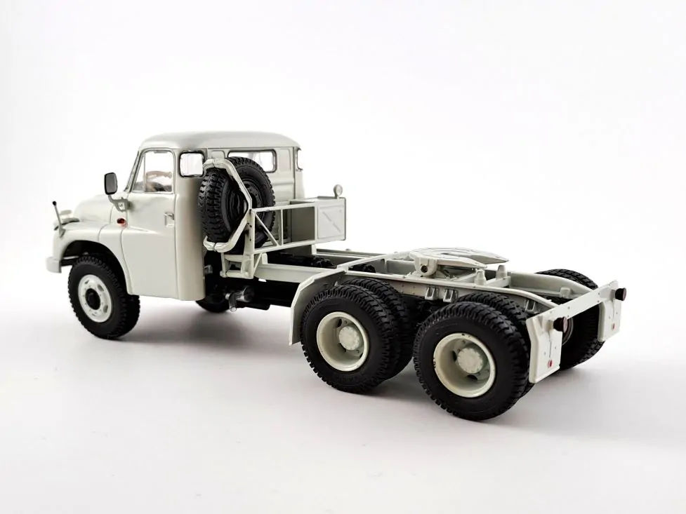 Tatra T148 NT 6x6 1:43 Auto Historia