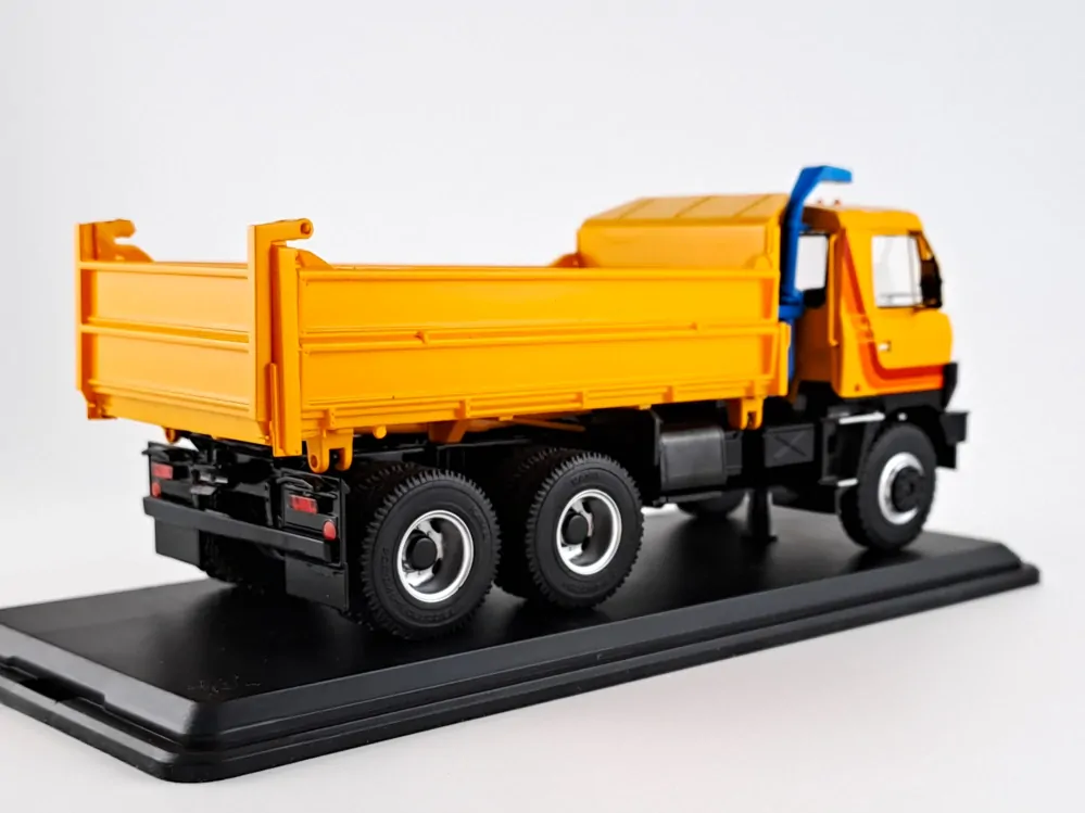 Tatra 815 S3 oranžová 1:43 Premium ClassiXXs