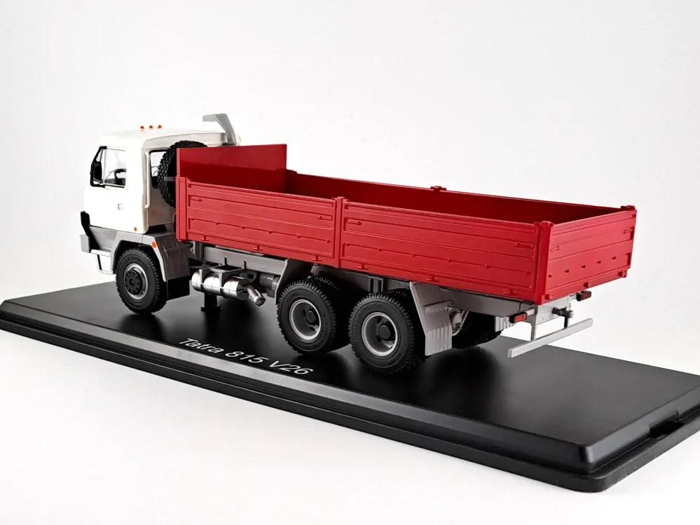 Tatra 815 V26 bílá 1:43 Premium ClassiXXs