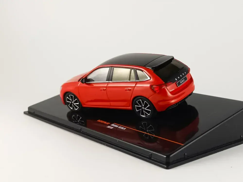 Škoda Scala 1:43 IXO