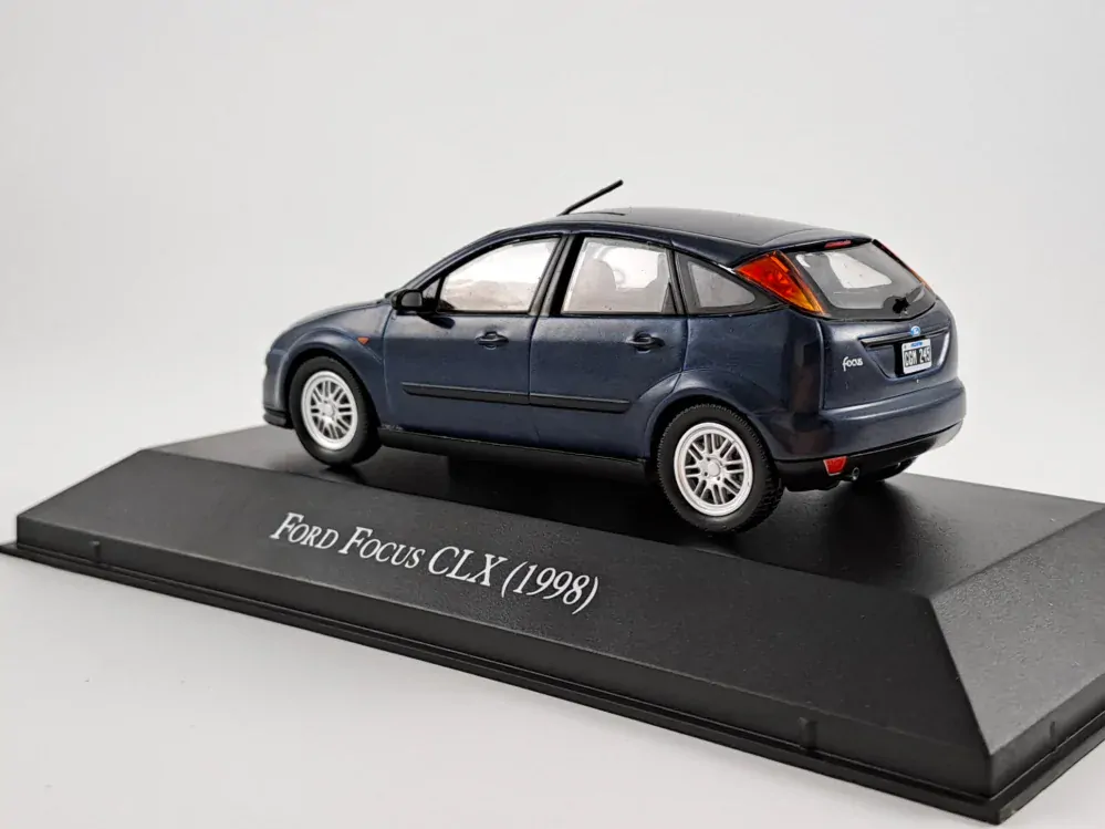 Ford Focus CLX 1998 1:43 Altaya