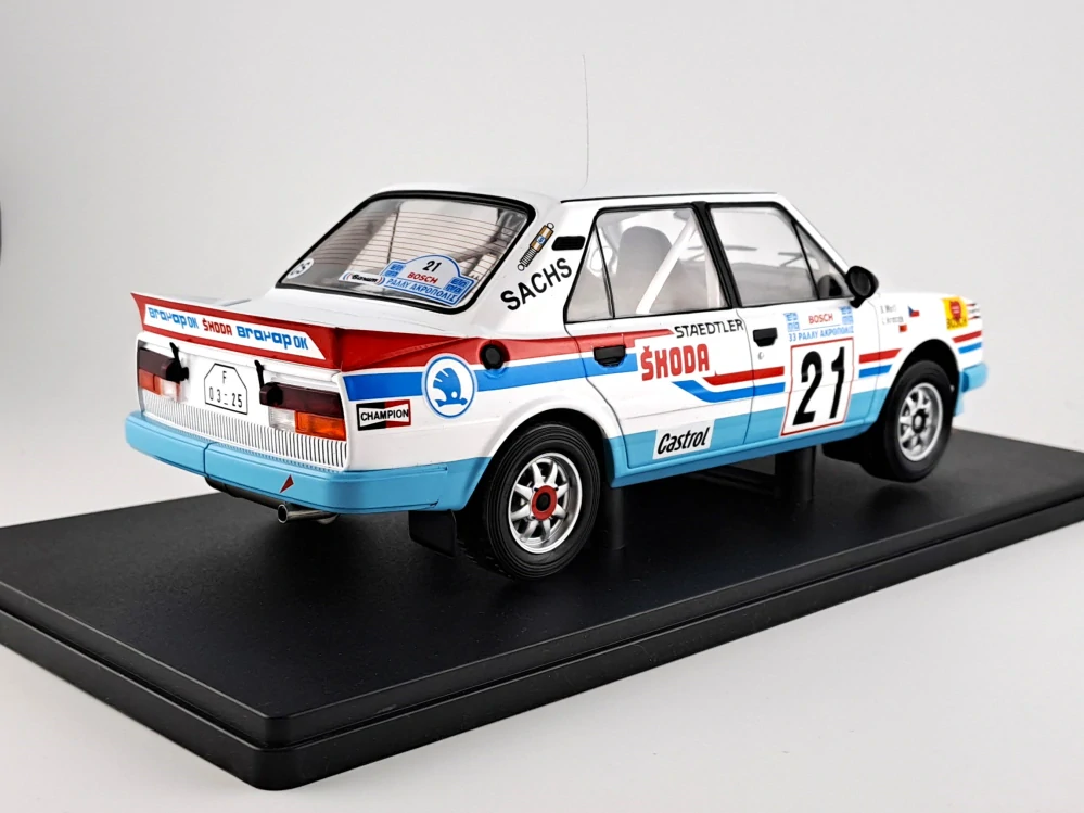 Škoda 130 LR, no.21, Křeček, Rally Acropolis 1986 1:18 IXO
