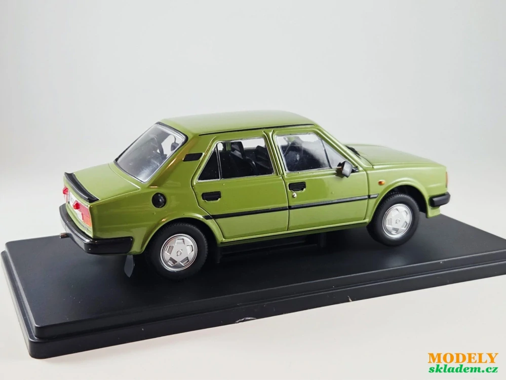 Škoda 135 L 1:24 časopis s modelem