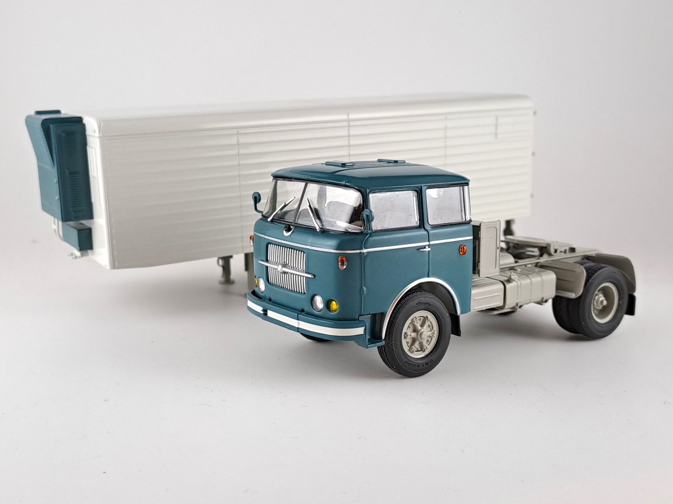 Škoda Liaz 706 RTTN s návěsem 1:43 Auto Historia