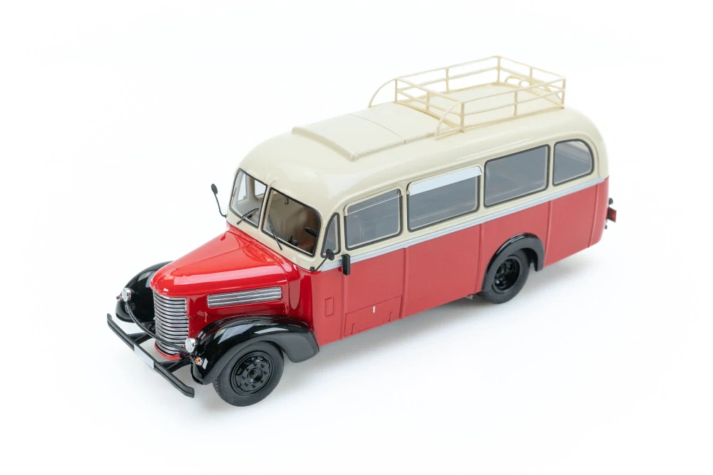 Praga RND 1:43 AutoCult