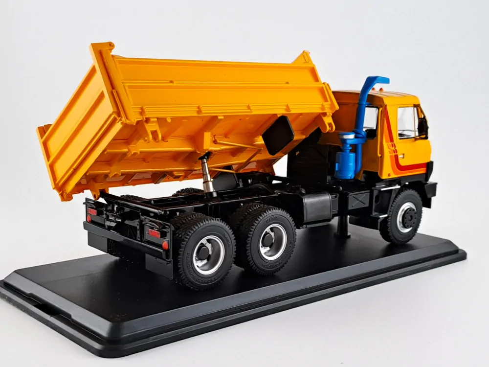 Tatra 815 S3 oranžová 1:43 Premium ClassiXXs