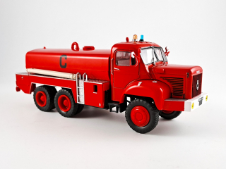 Berliet GBC 34 hasiči 1:43 Hachette