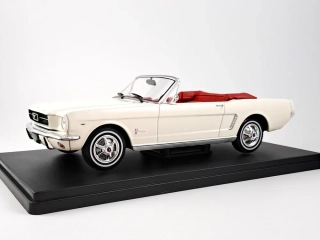 Ford Mustang Convertible 1:24 Hachette